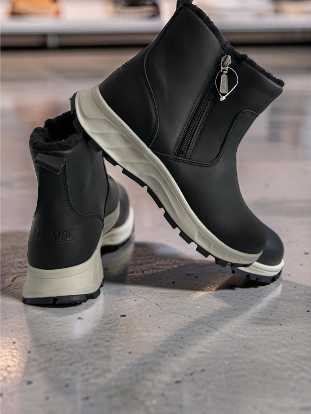 Khombu Sienna Women’s Size 6 Black All Weather Memory Foam Ankle Boots NIB - Picture 3 of 12